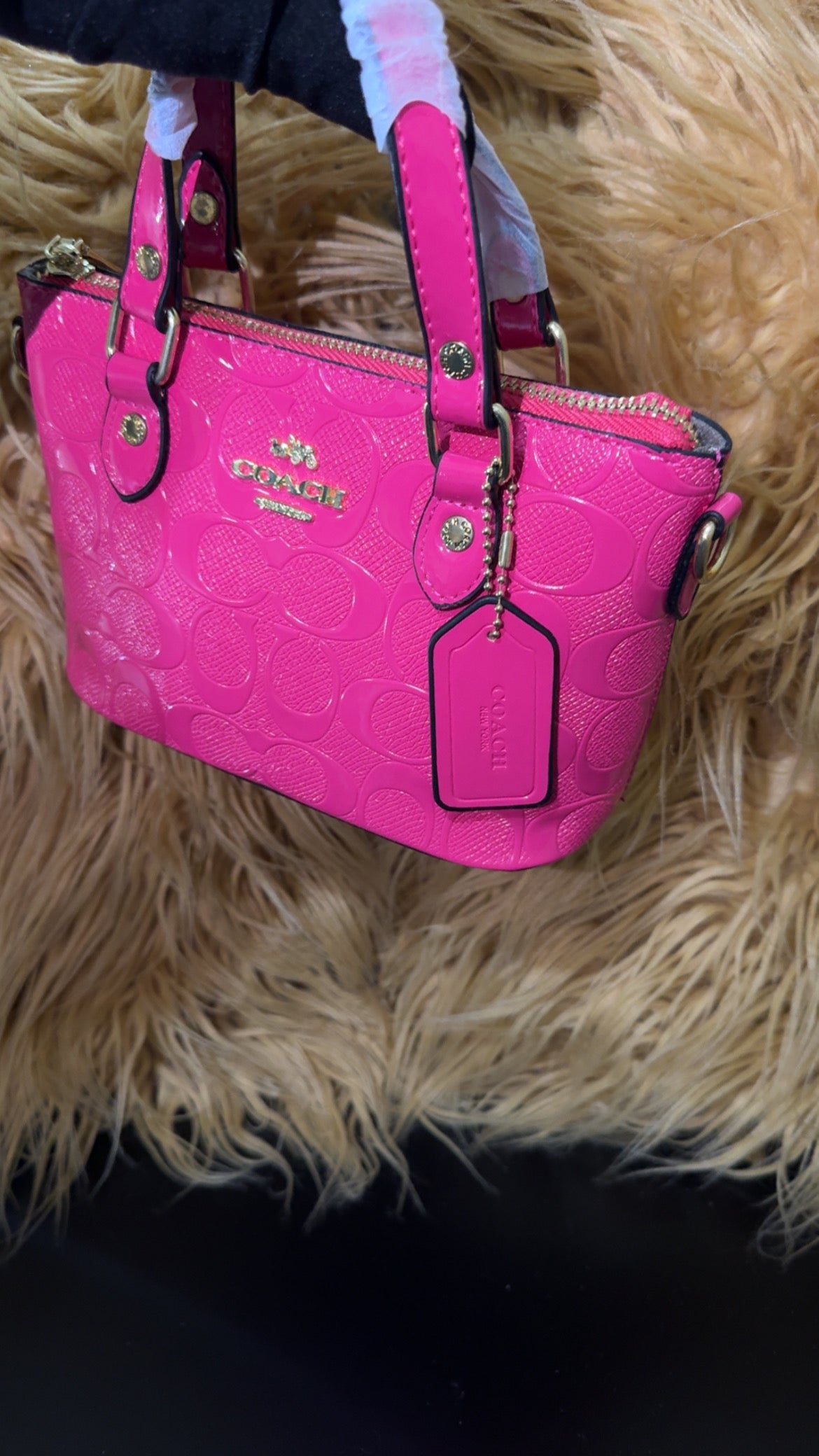 Co pink mono