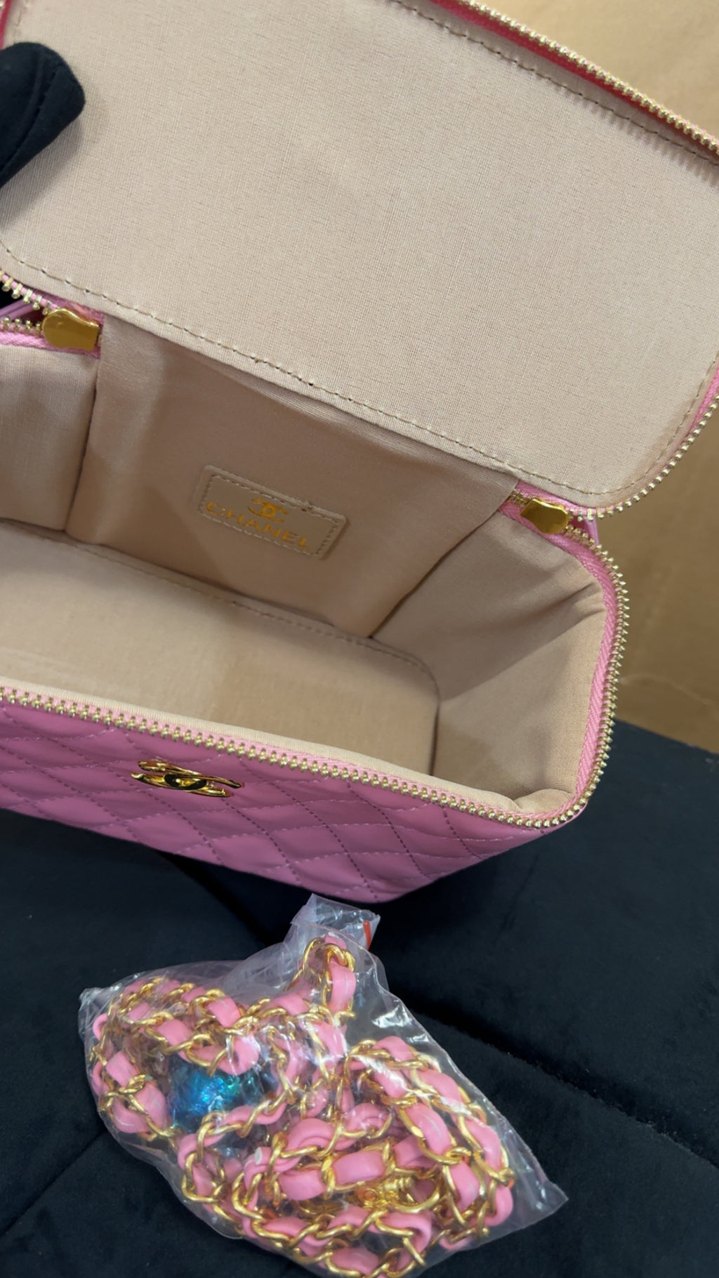 CC vanity pink