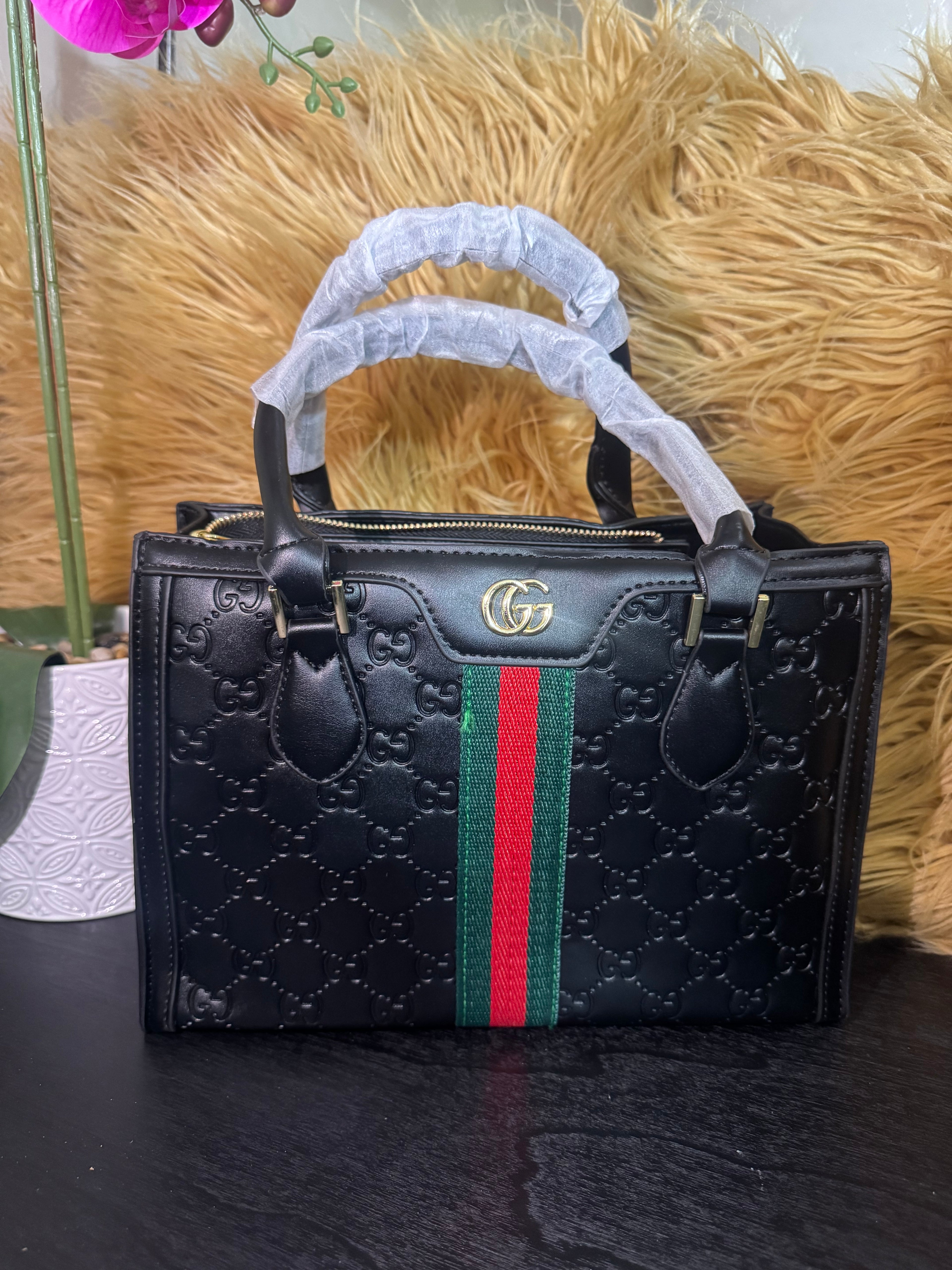 GG mono black tote