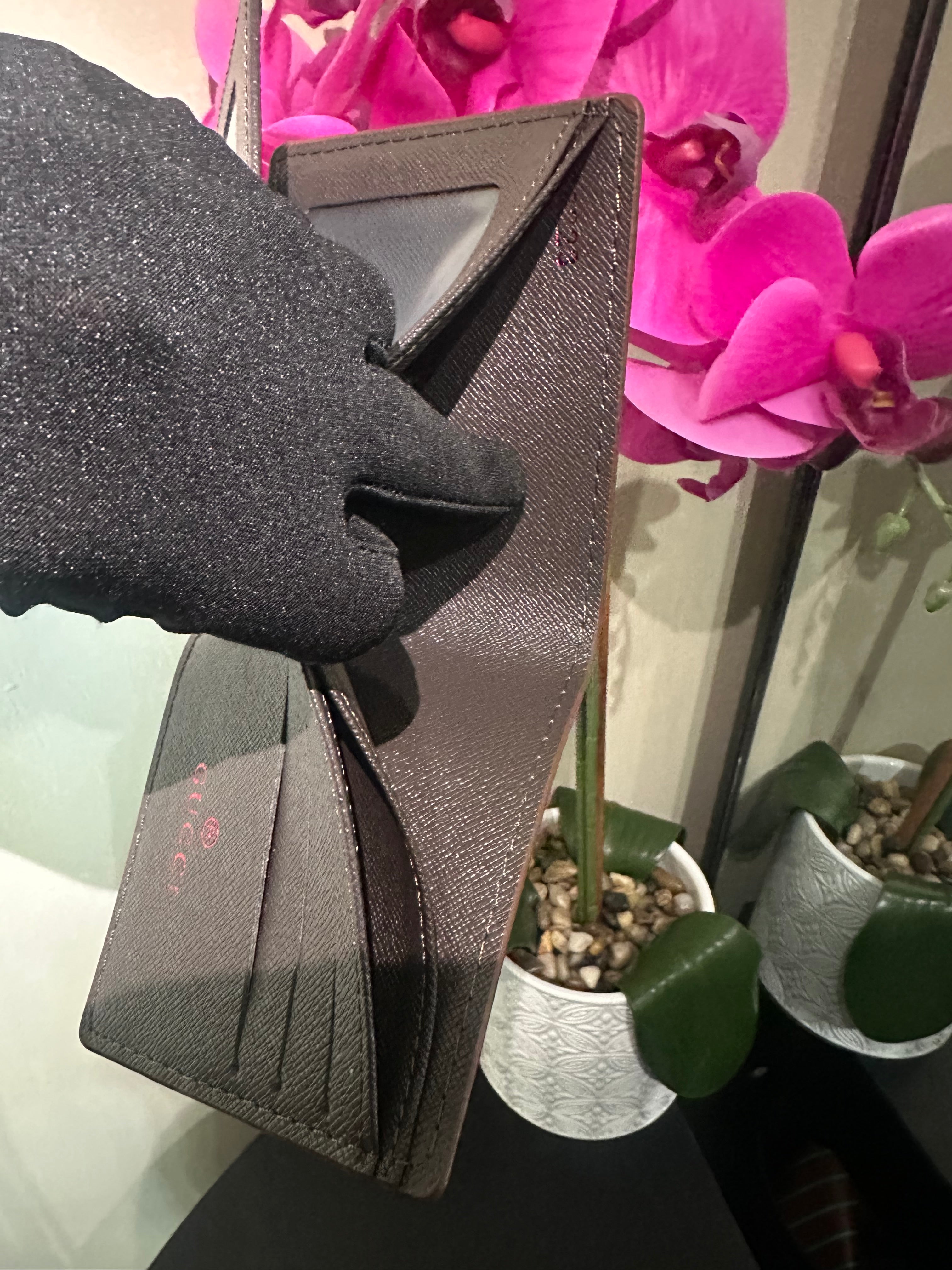 GG mono small G wallet