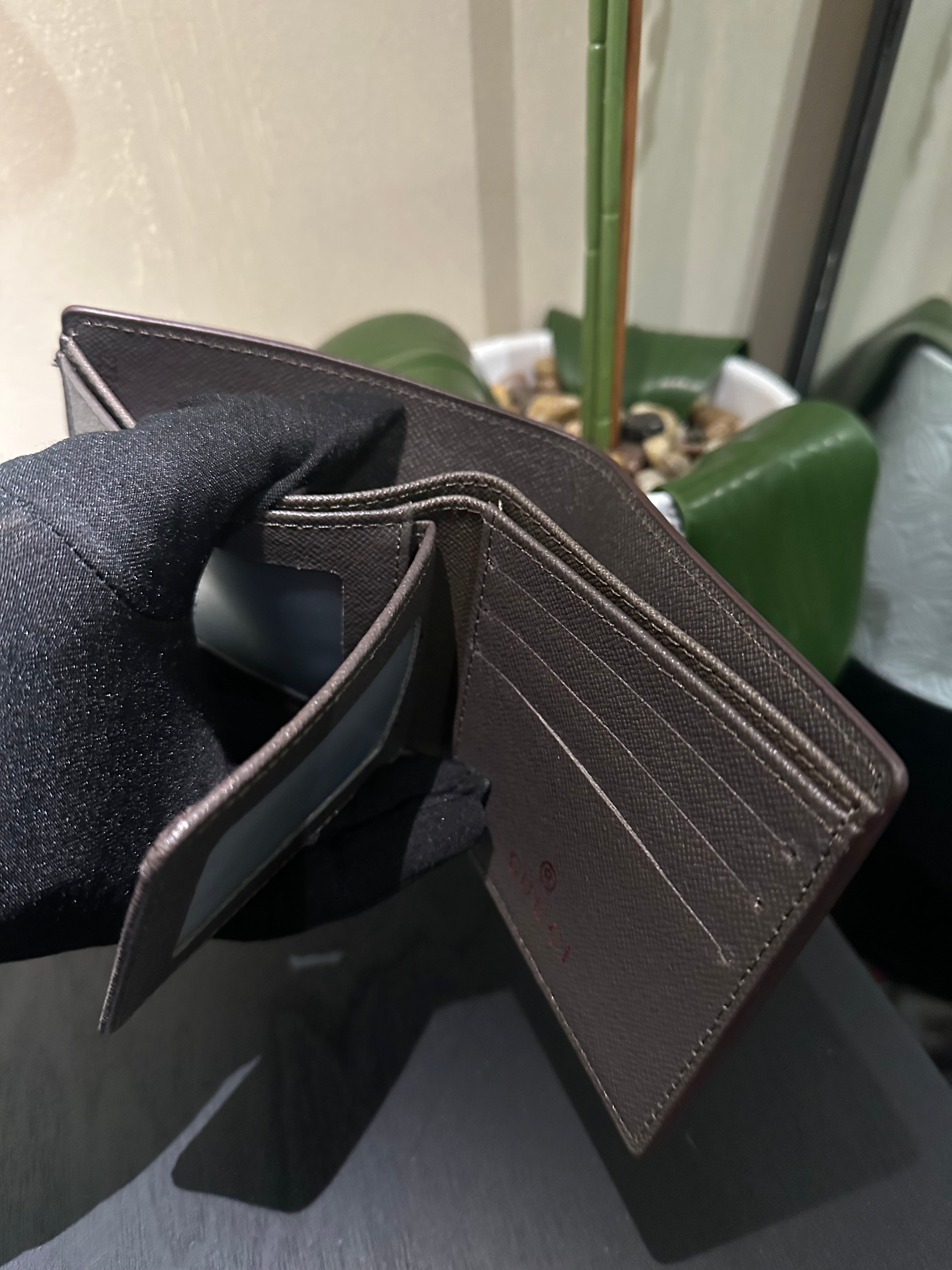 GG mono w/tiger wallet
