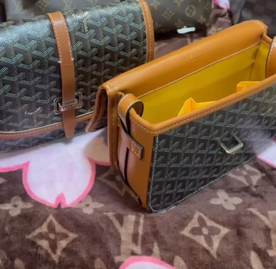 GOGO Belvedere Purse