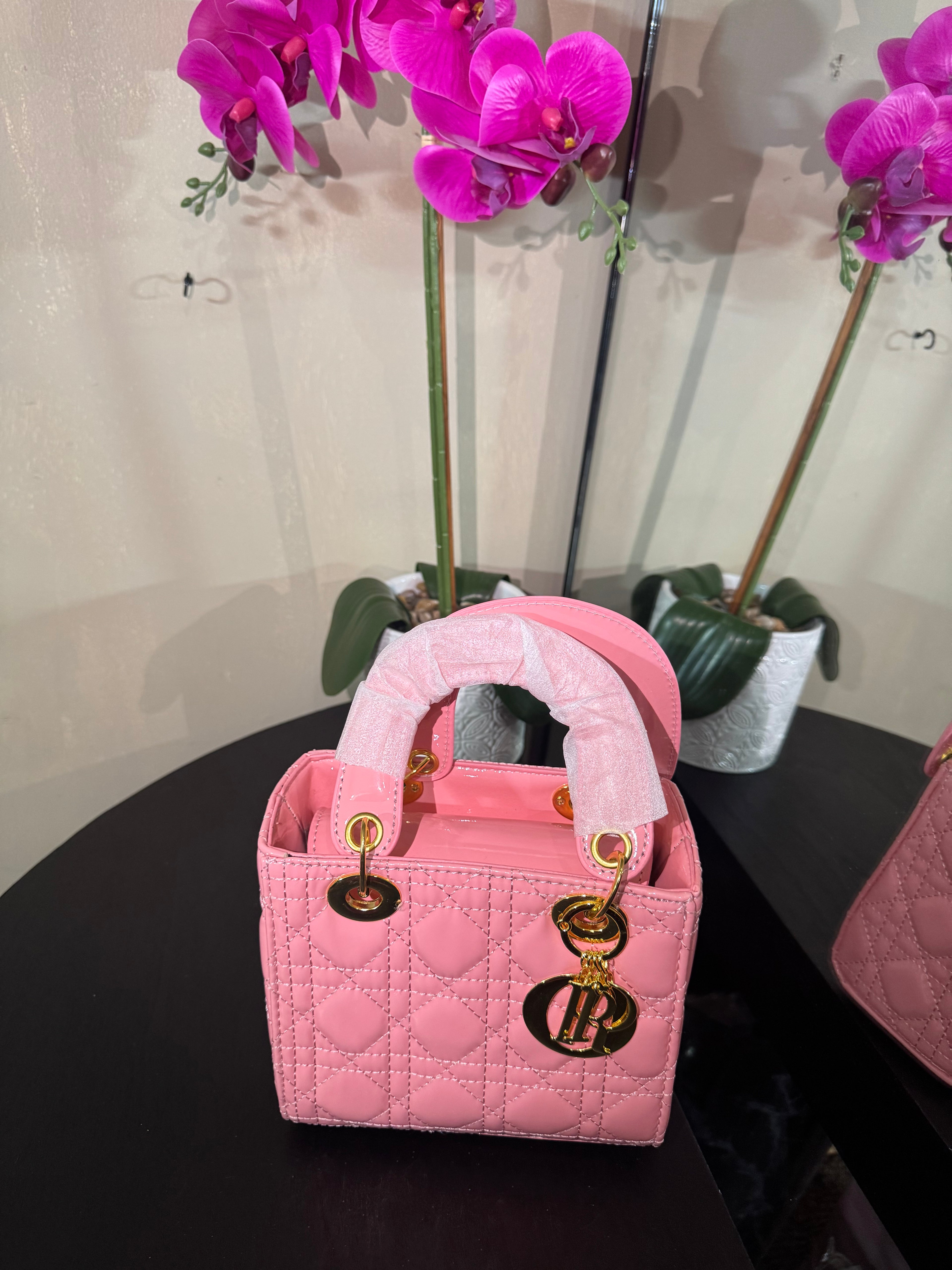 CD lady D baby pink