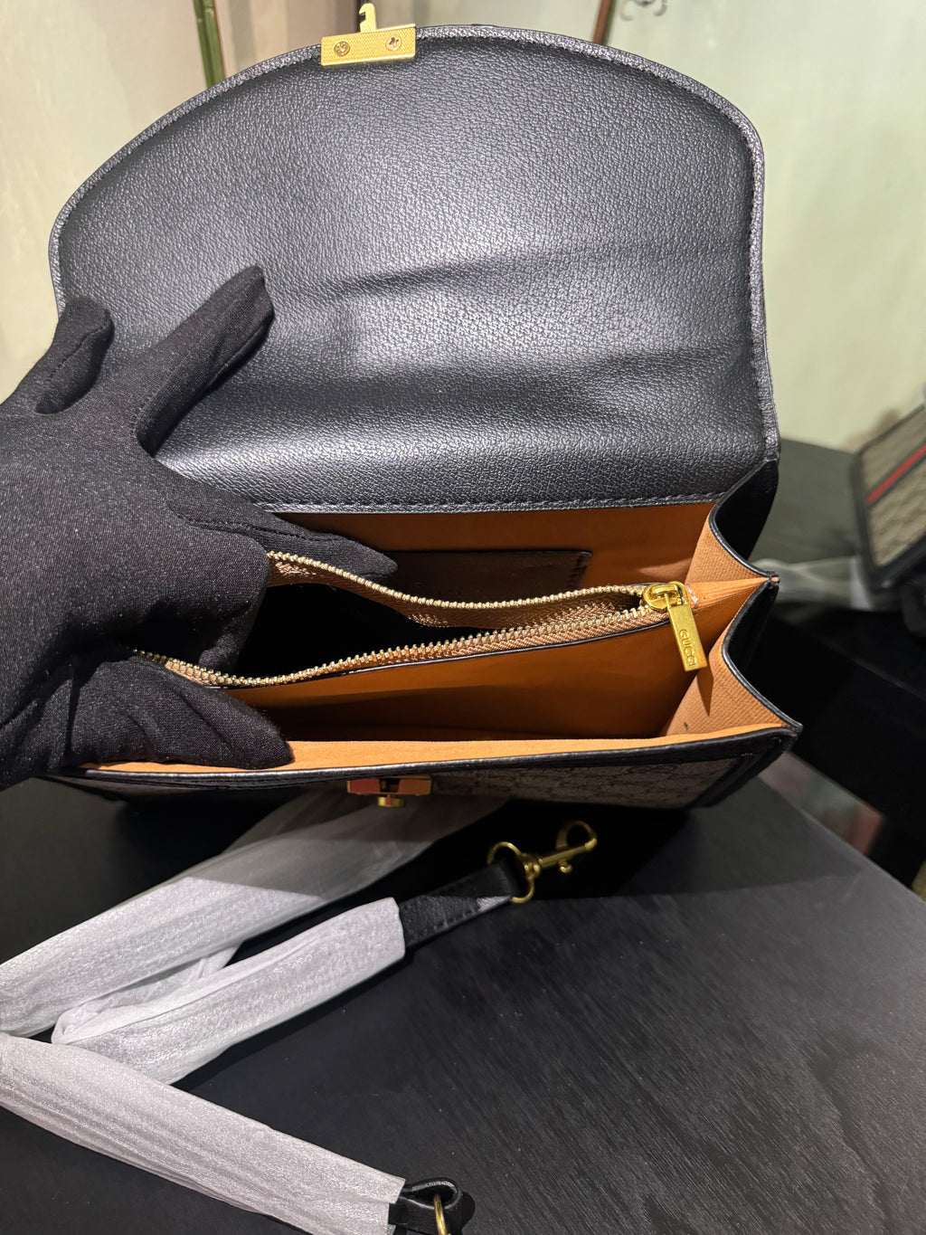 GG Ophidia medium top handle