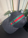 GG black mono with stripe cap