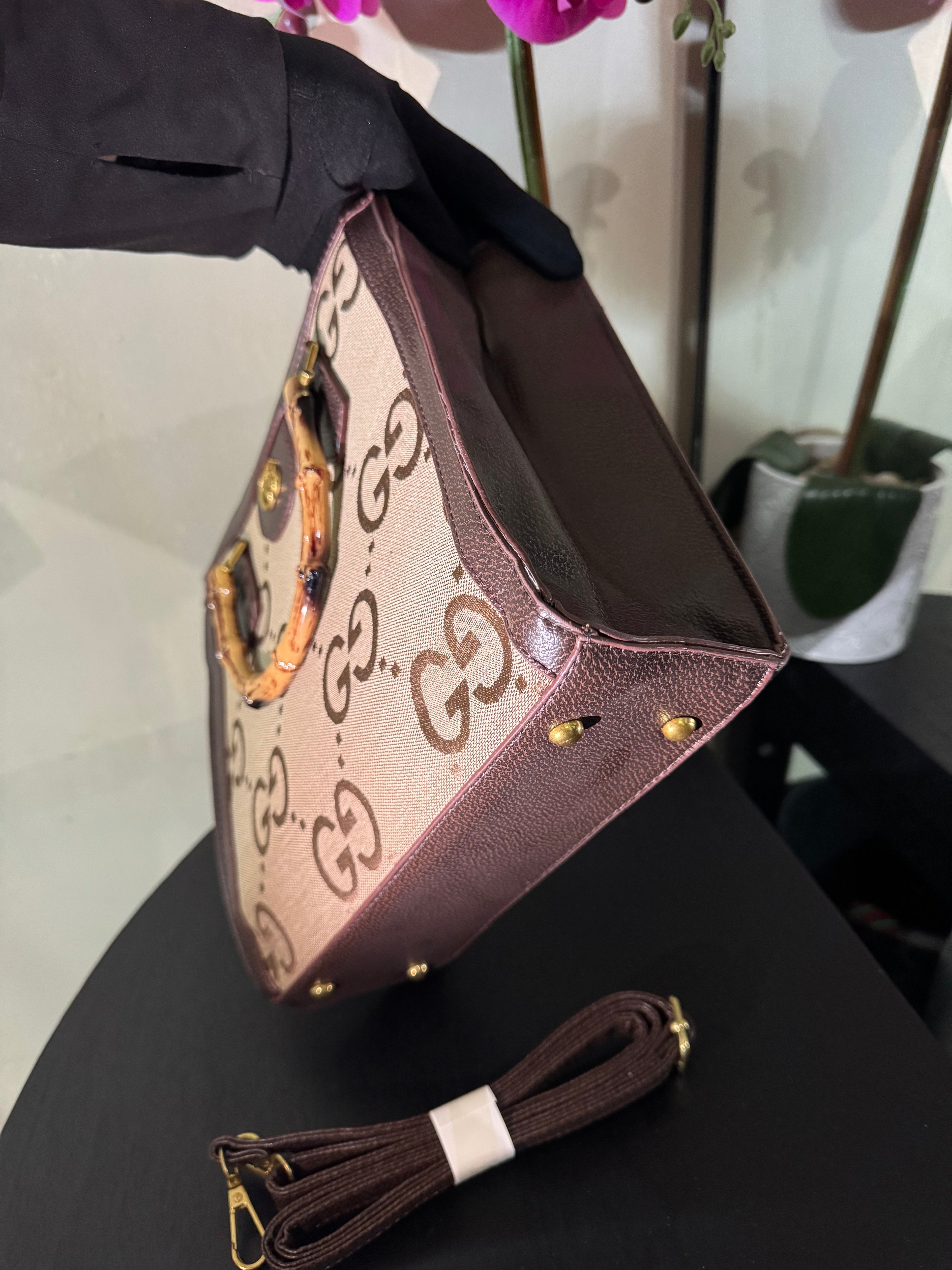 GG mono tote w/bamboo
