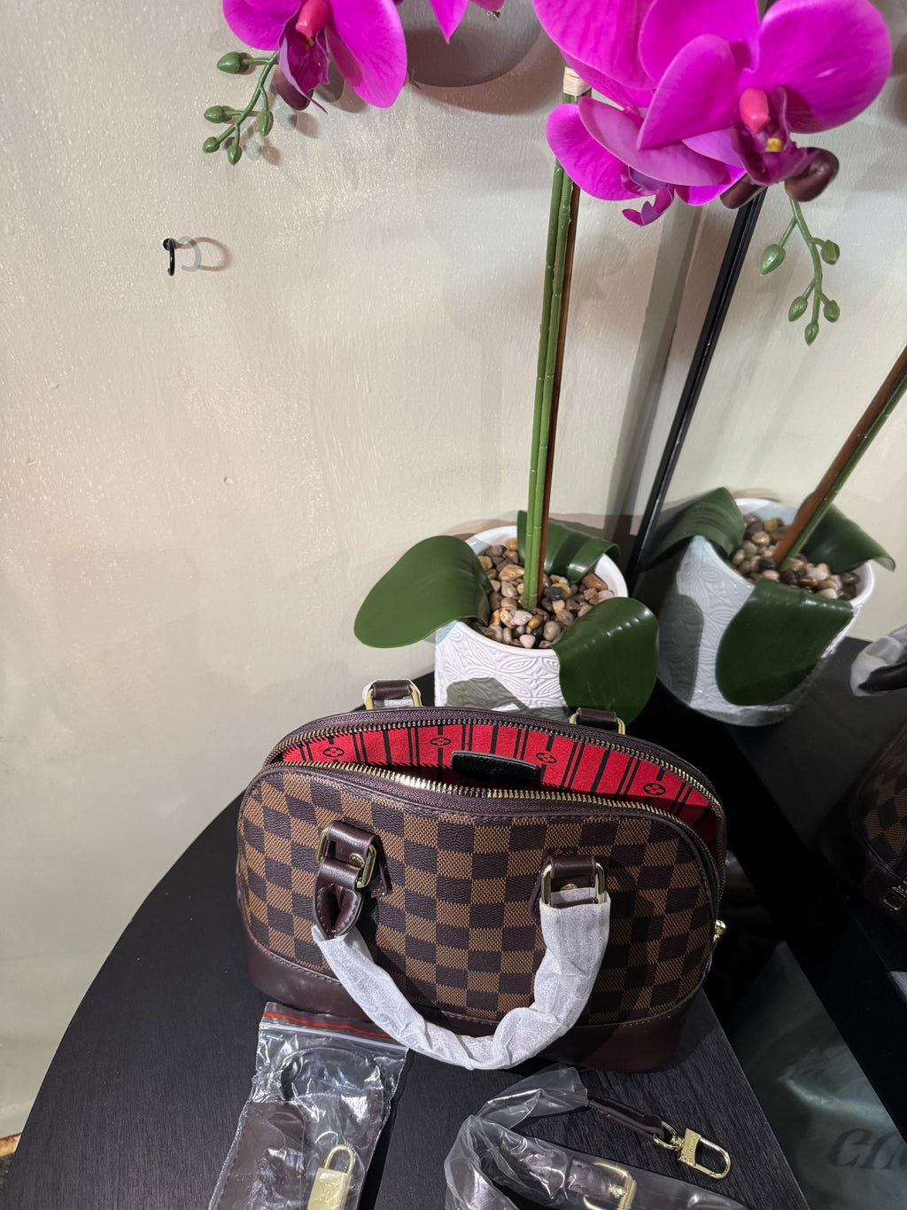 Lu Alma BB brown checker