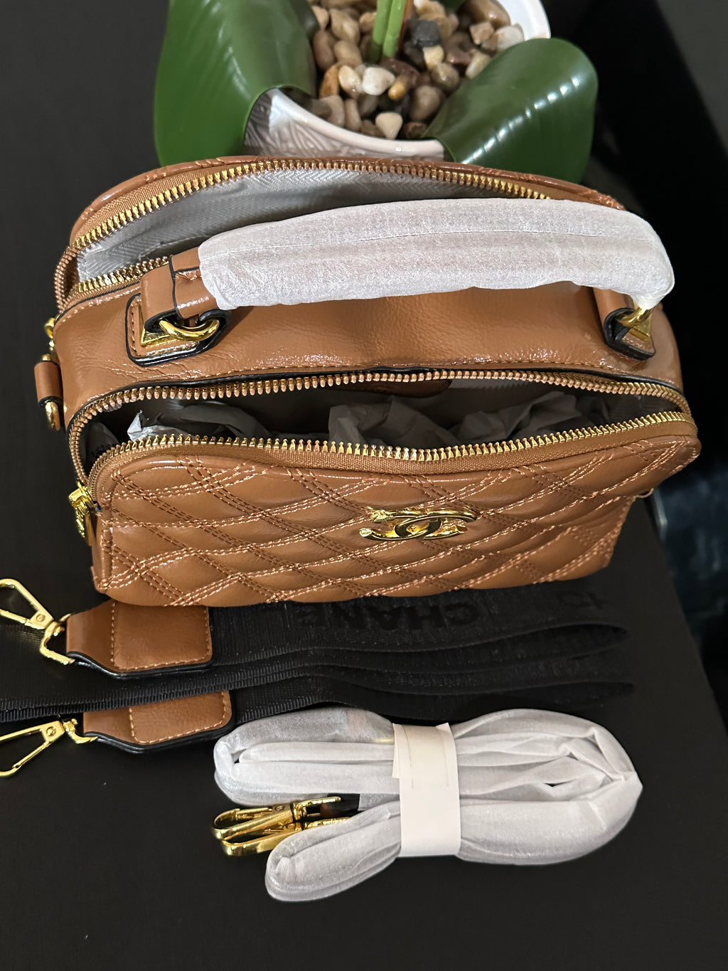 CC purse brown