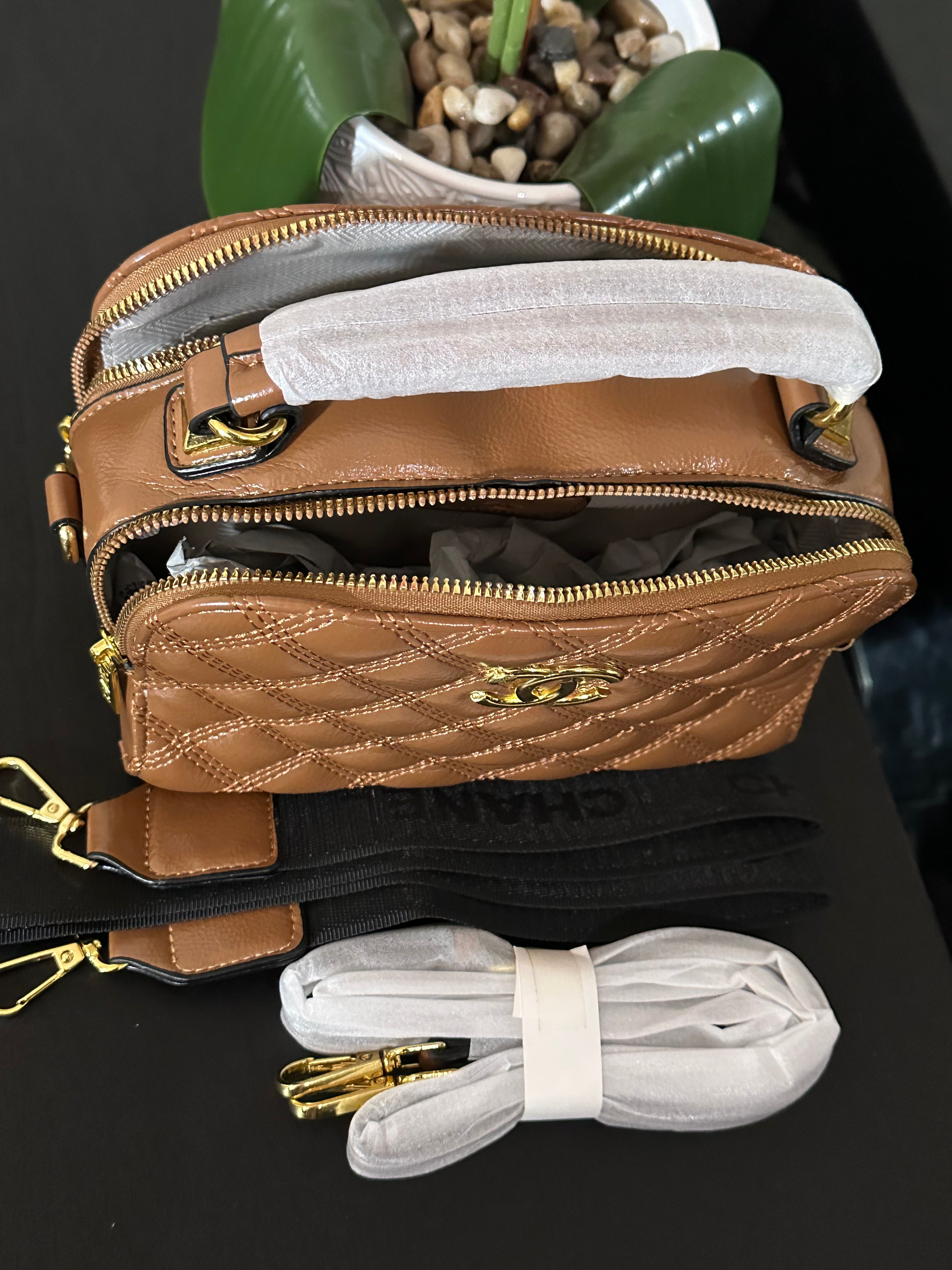 CC purse brown