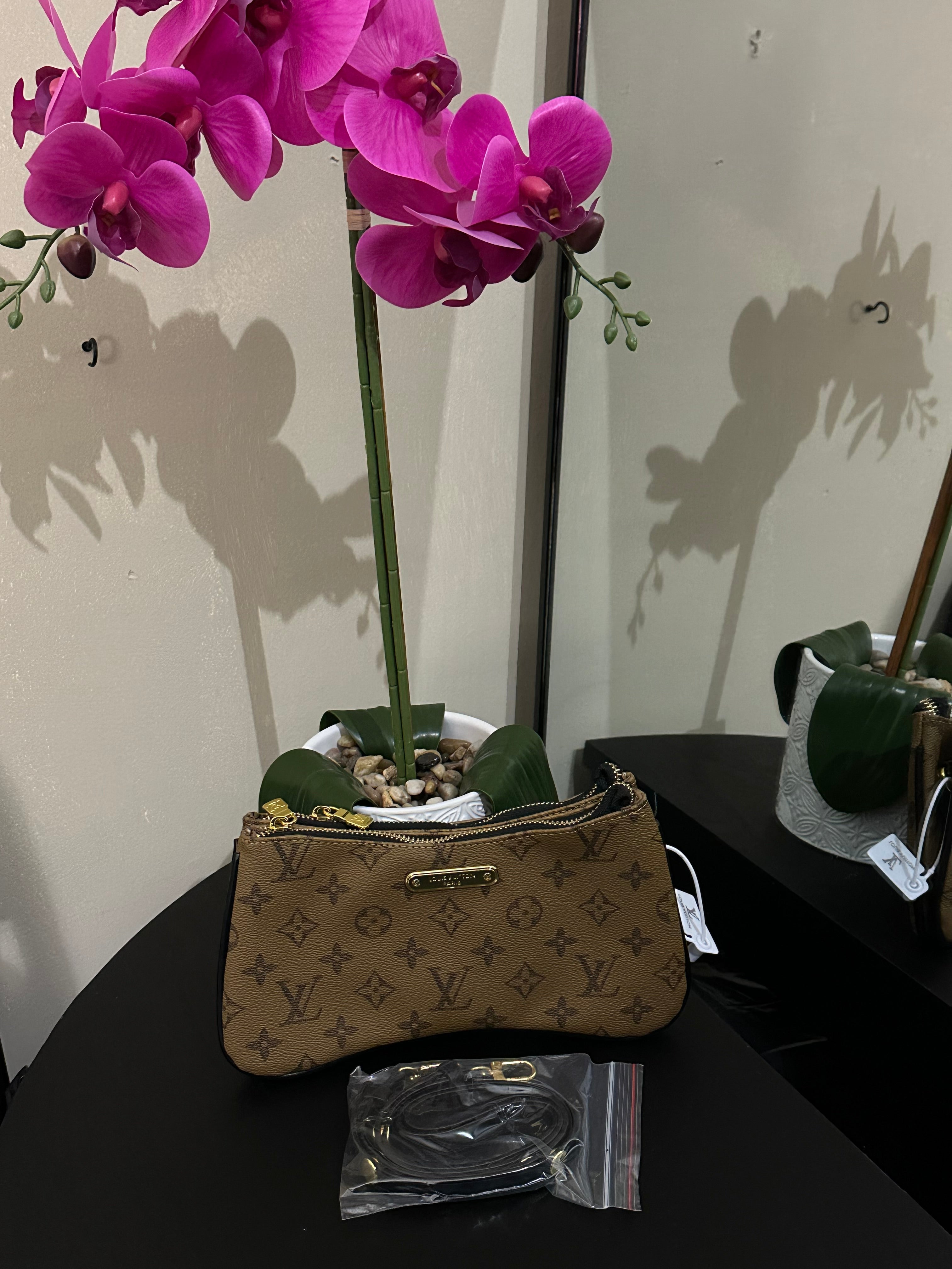 Lu twin purse two/tone mono
