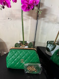 CC Kisslock green
