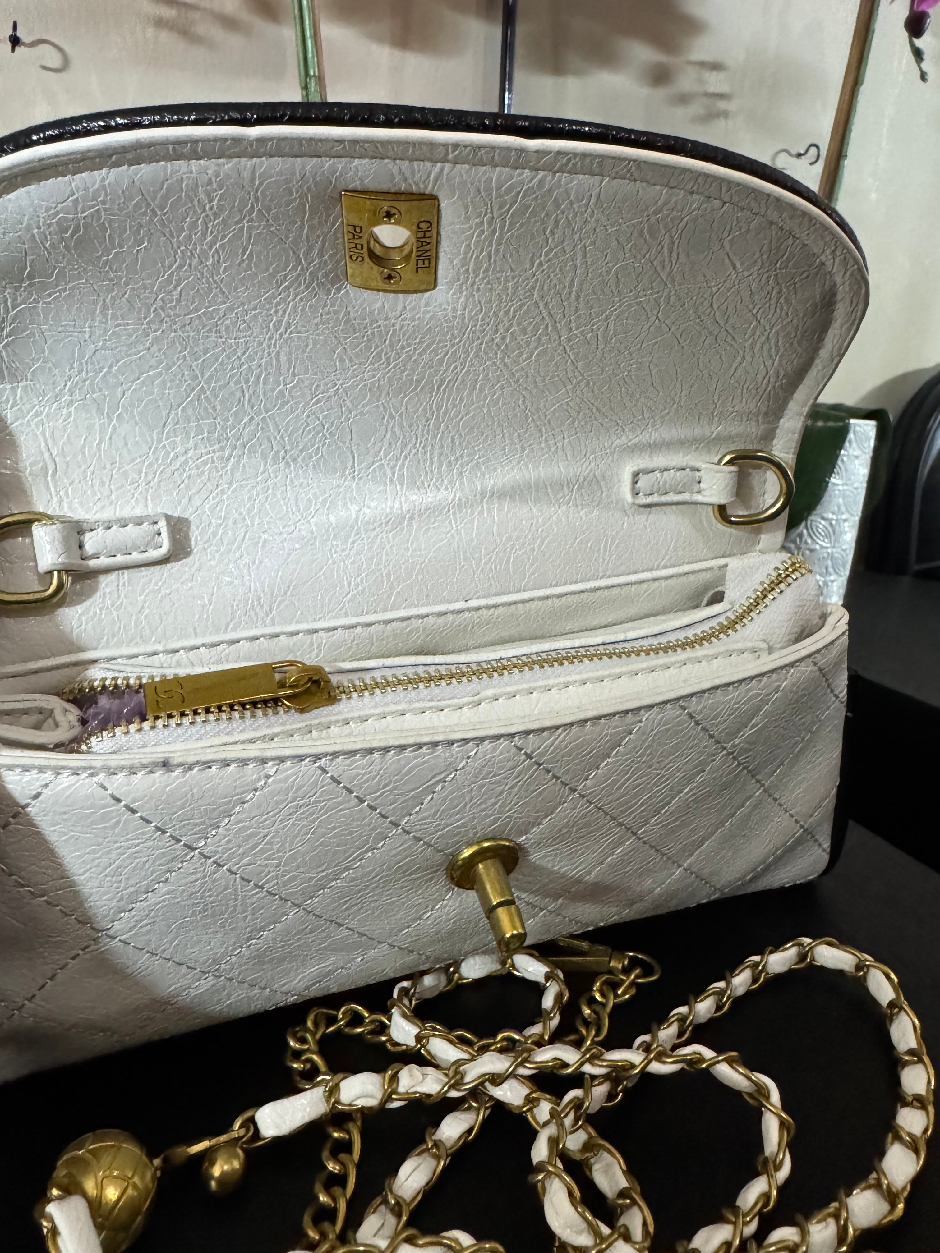CC purse white w/black trim
