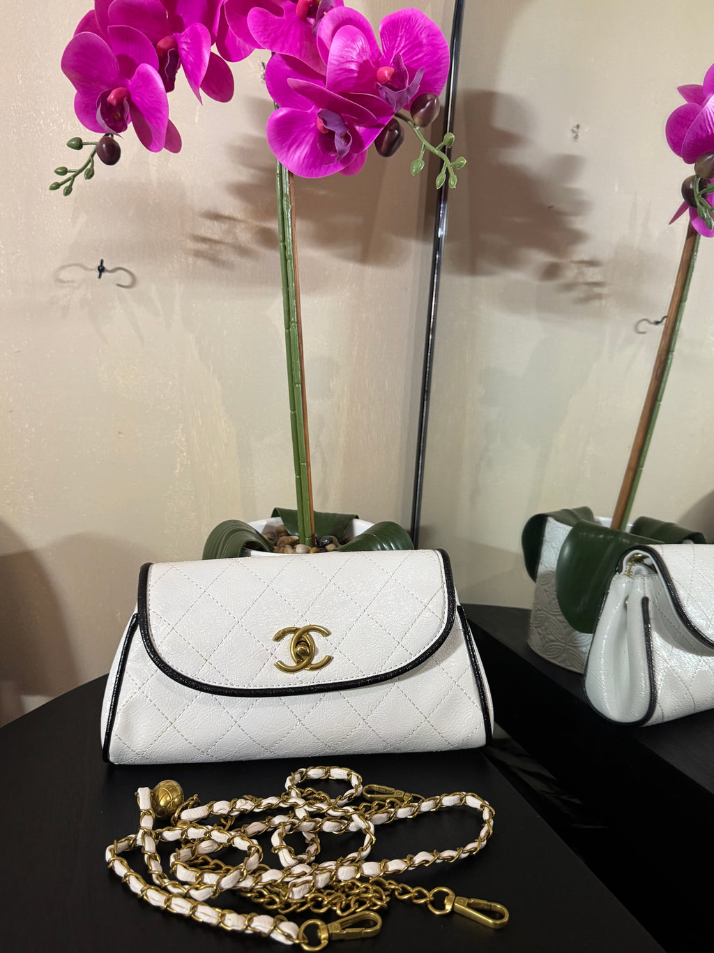 CC purse white w/black trim