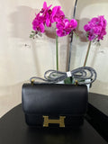 Her Constance 18 black