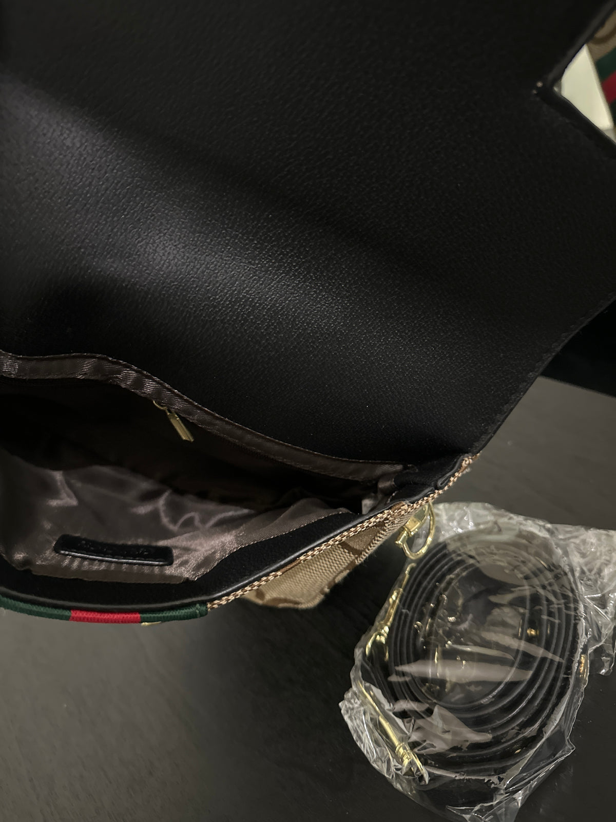 Gucci horsebit large mono
