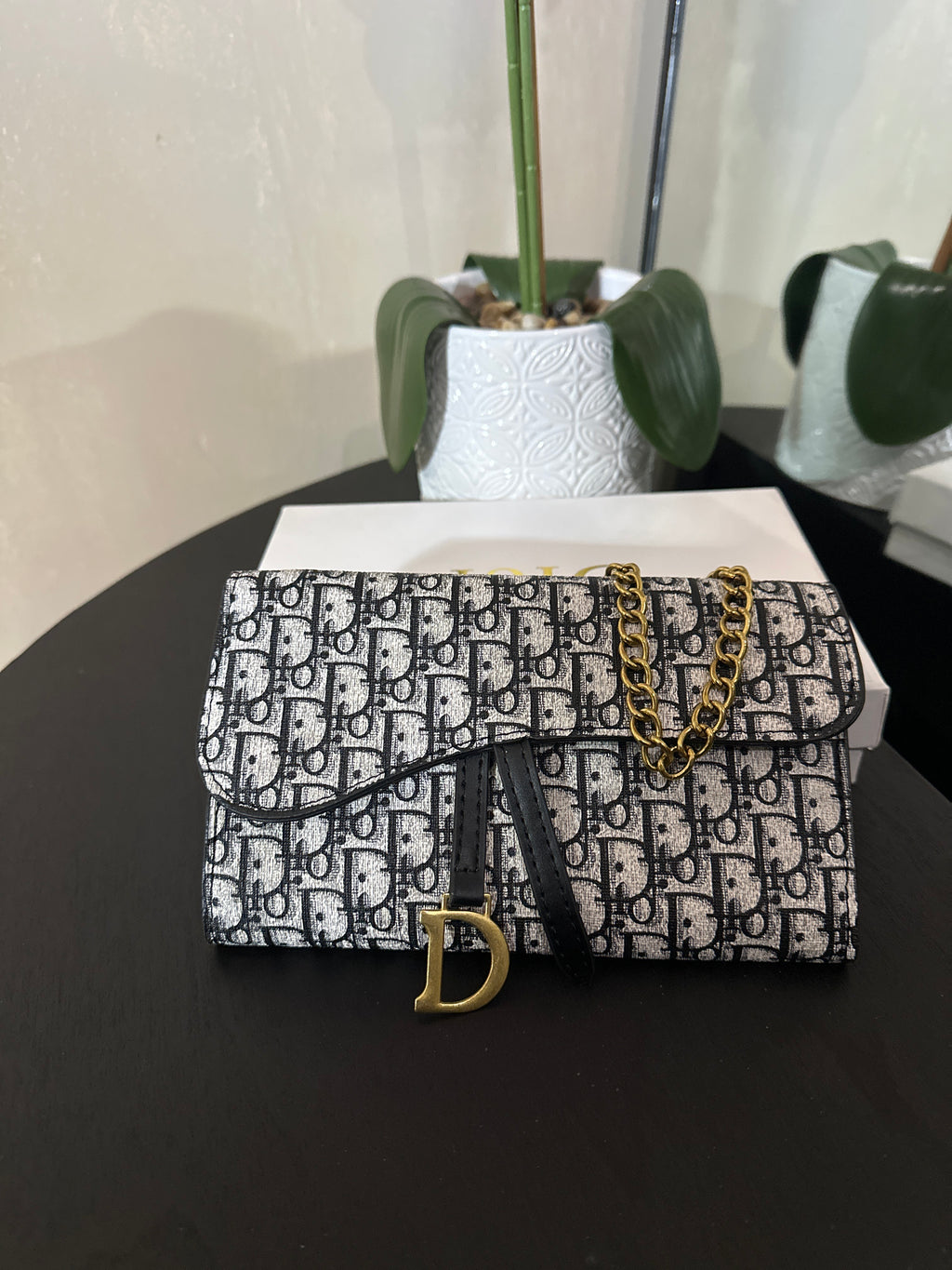 CD mono wallet on chain