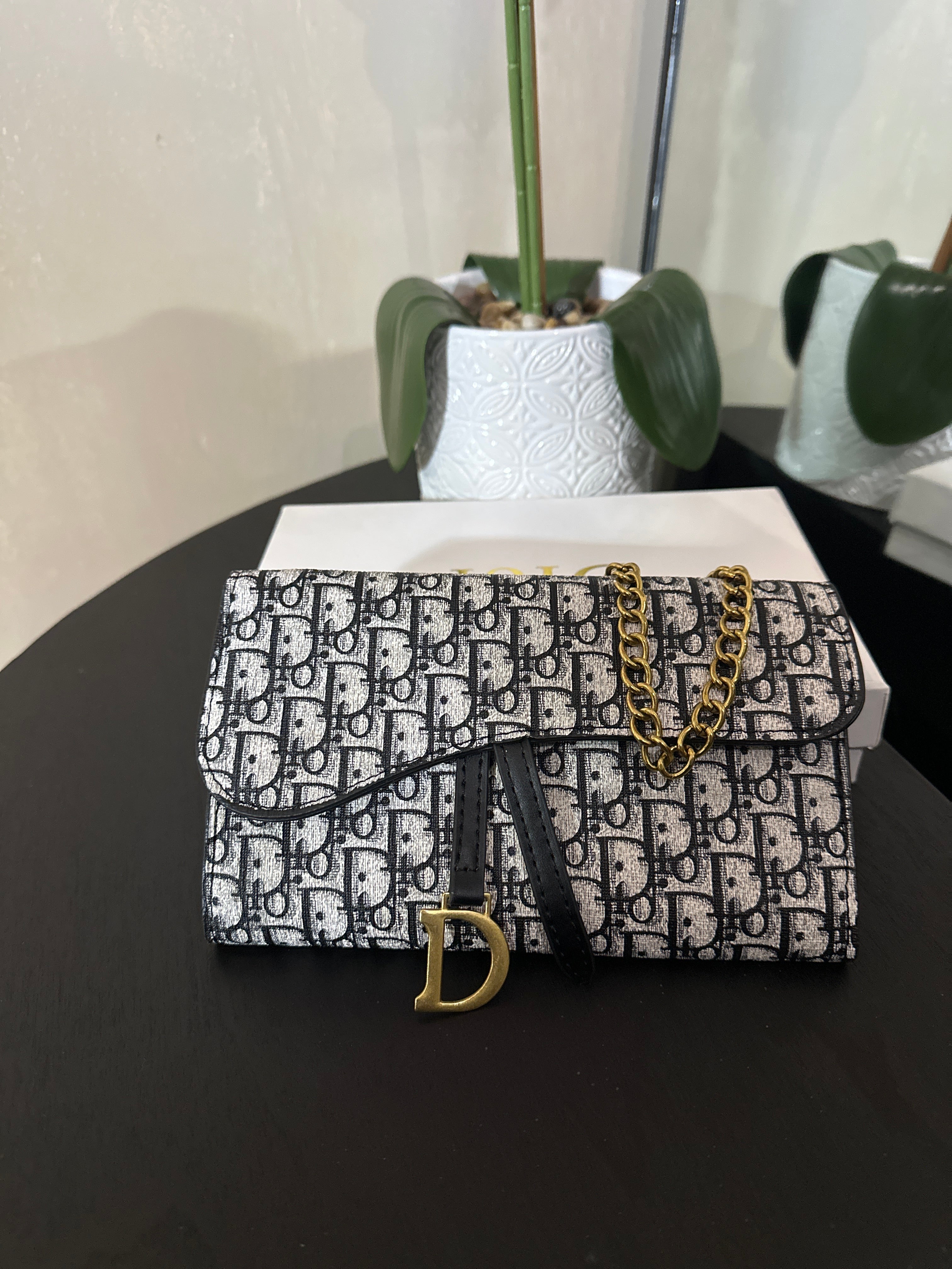 CD mono wallet on chain