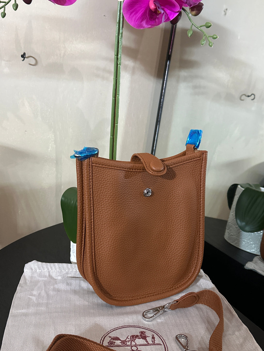 Hermes 16 Evelyn brown