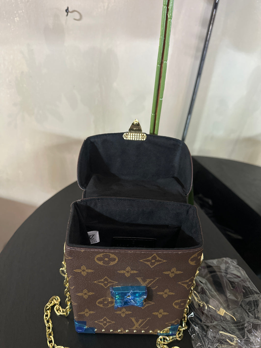 Louis Vuitton small case purse