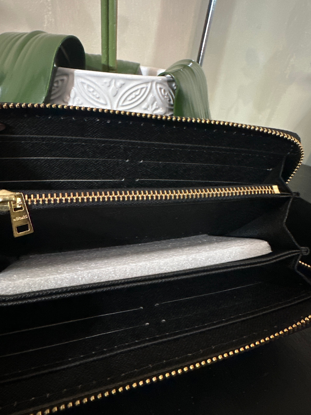 Hermes wallet zip black