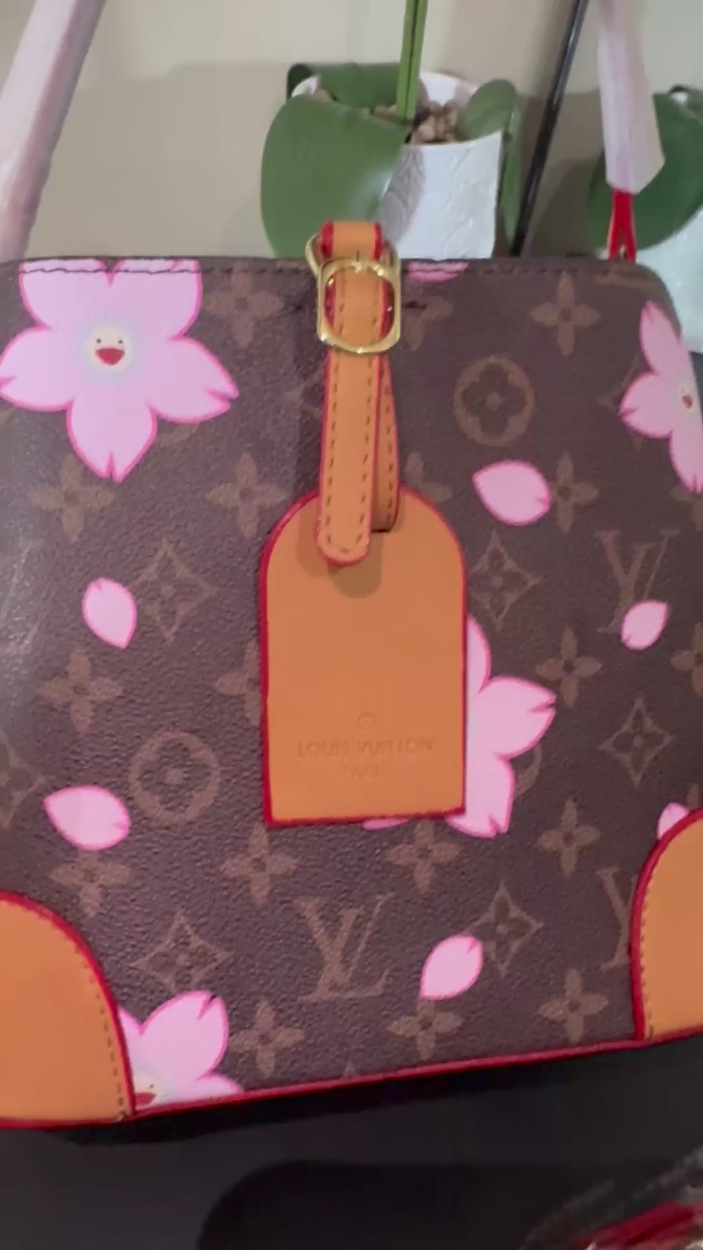 Louis Vuitton Bucket bag mono w/flower